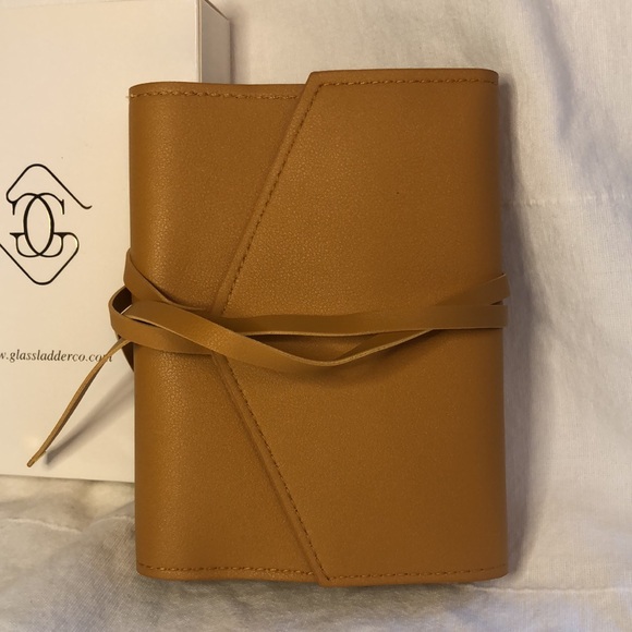 Glass Ladder & Co. Katherine Tech Organizer Roll - Picture 2 of 4